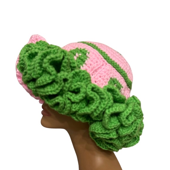 1908 Ruffle hat - Picture 2 of 3